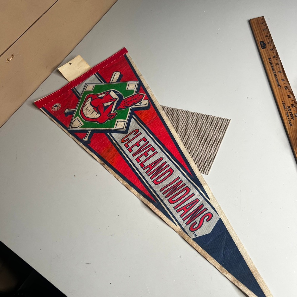 Vintage Cleveland Indians Pennant Chief Wahoo MLB Baseball Trench Mfg Co 29 Inch